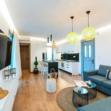Paparouna Villa *